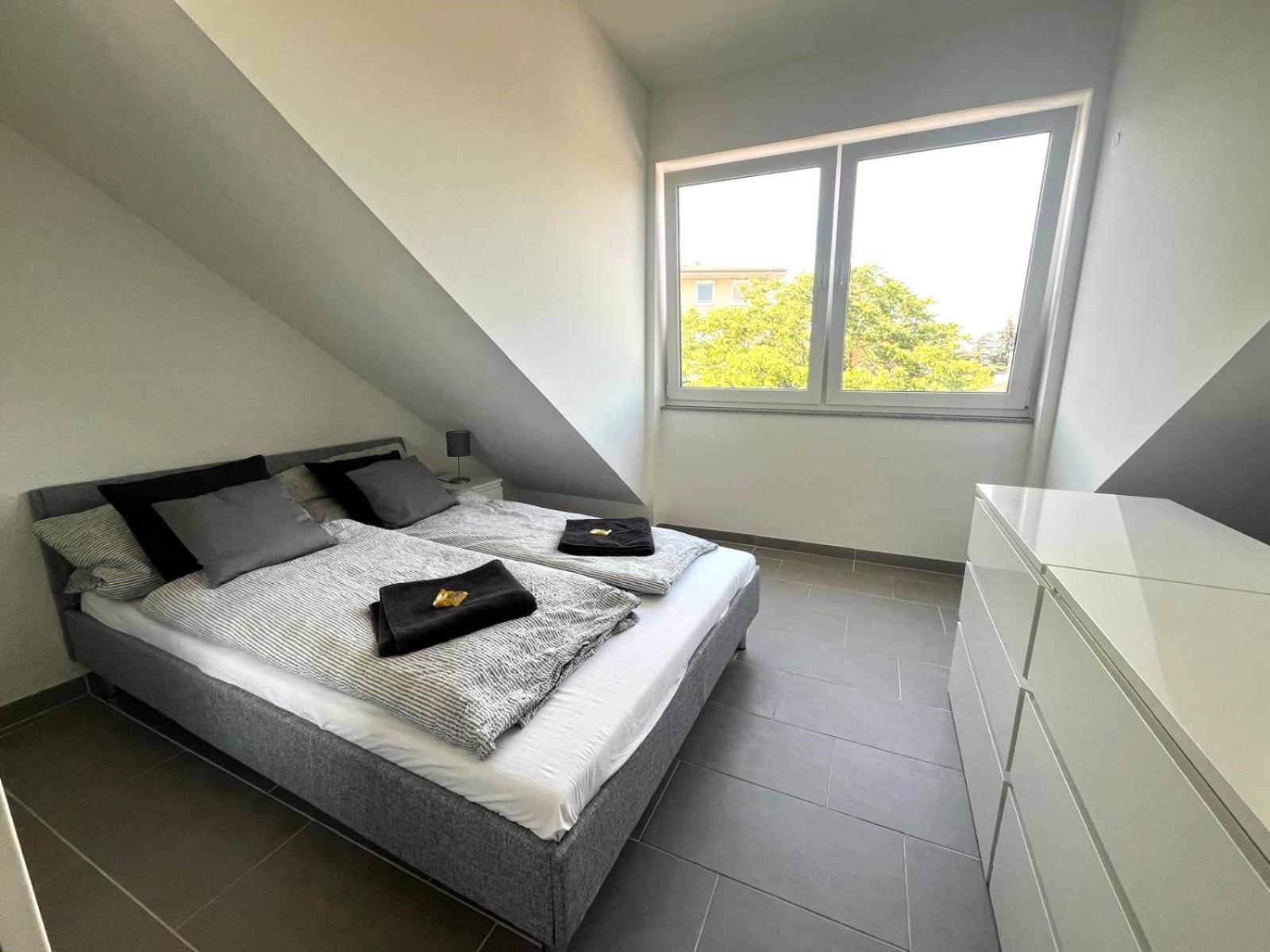 Simplex Apartments Am Europaplatz Karlsruhe Quarto foto